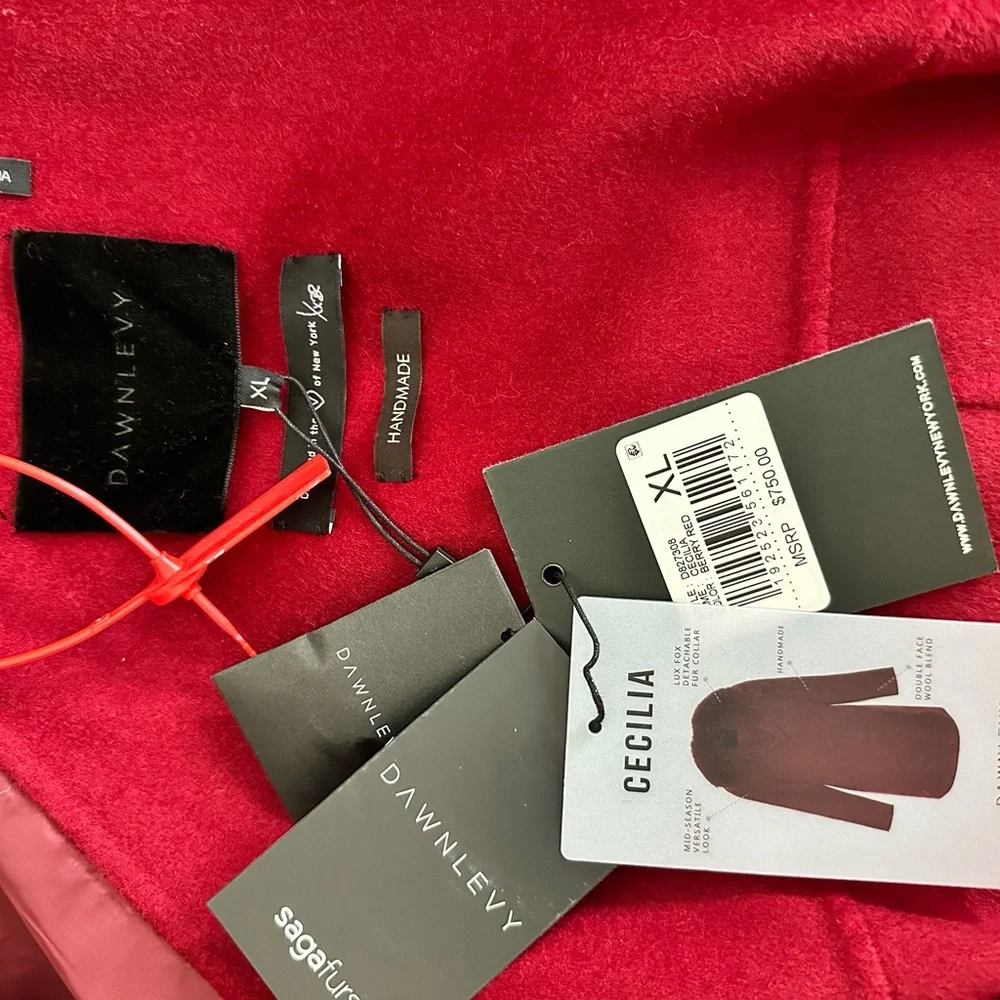 Dawn Levy Burgundy Coat with real Fox fur detachable collar. - Picture 4 of 6